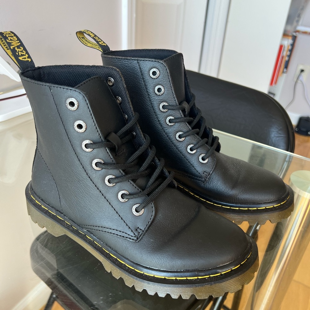 New Women Doc Martens Leather Combat Boots